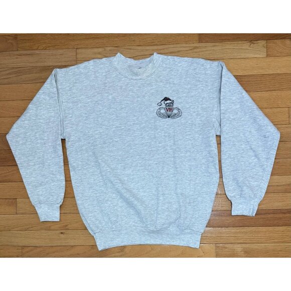 Hanes Sweatshirts Lot of 2 Embroidered Floral & Operation Toy Drop Medium - Picture 9 of 16